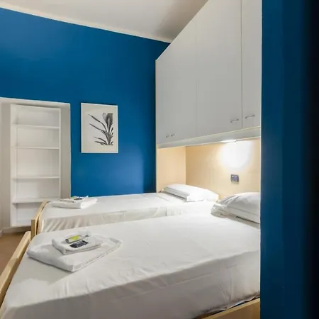 Joivy Warm Family Flat For 9, Near Porto Antico Apartment
